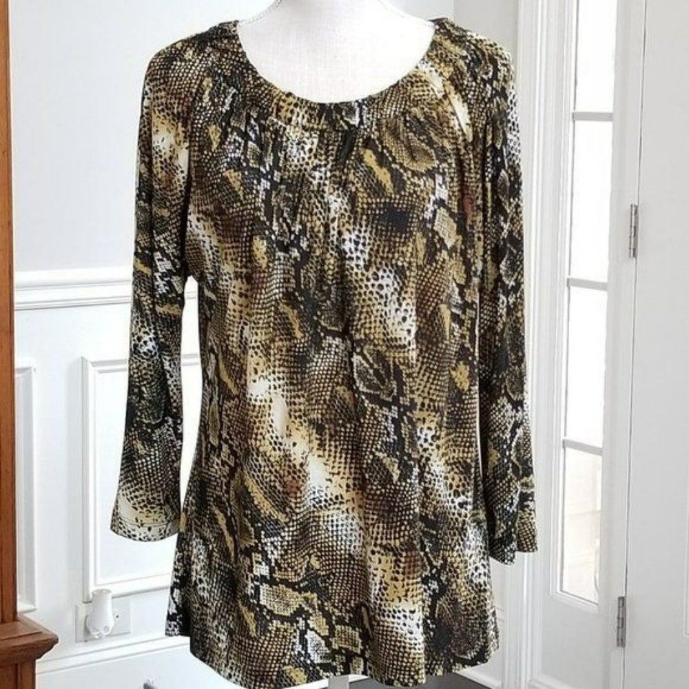 Daisy Fuentes Animal Print with Gathered Neckline Size Large